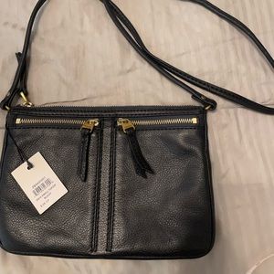 NWT Black leather Fossil Erin Small Top Zip Crossbody
